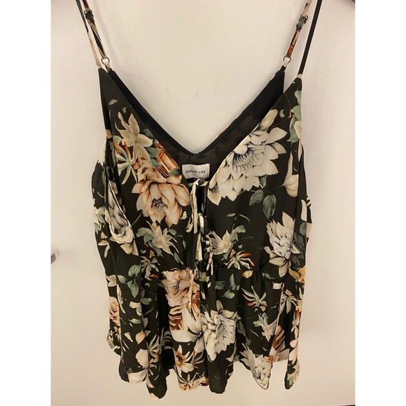 Floral long sleeve romper🌸 - Picture 1 of 5